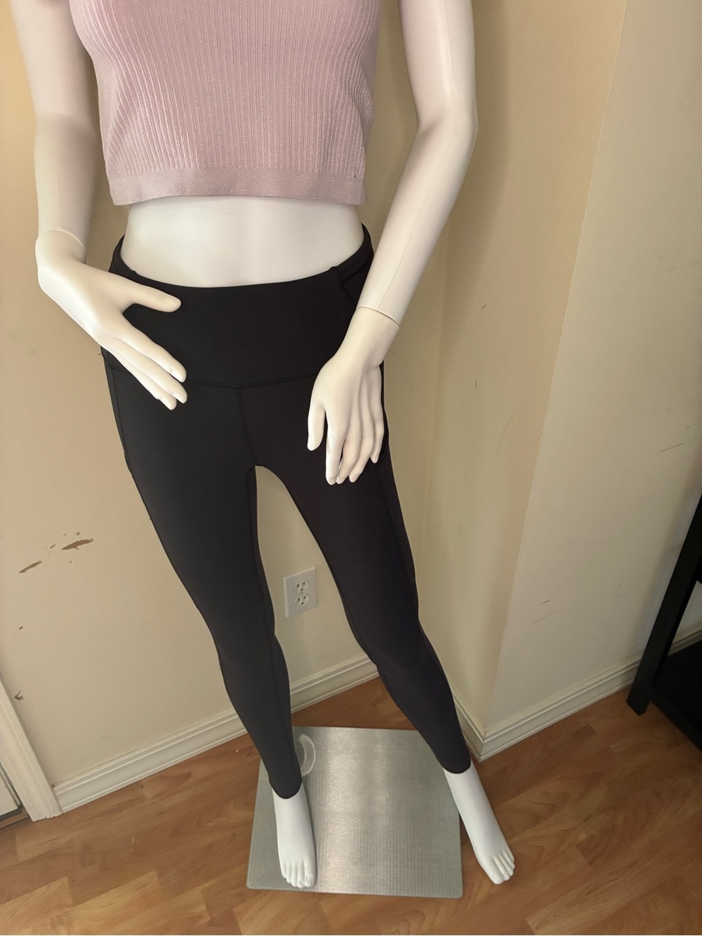 lululemon athletica Black High-Rise Leggings size 6